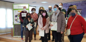 Entrega de Diplomas del curso Elaboración de productos a raíz del aceite de oliva Ed. 7 en Peal de Becerro